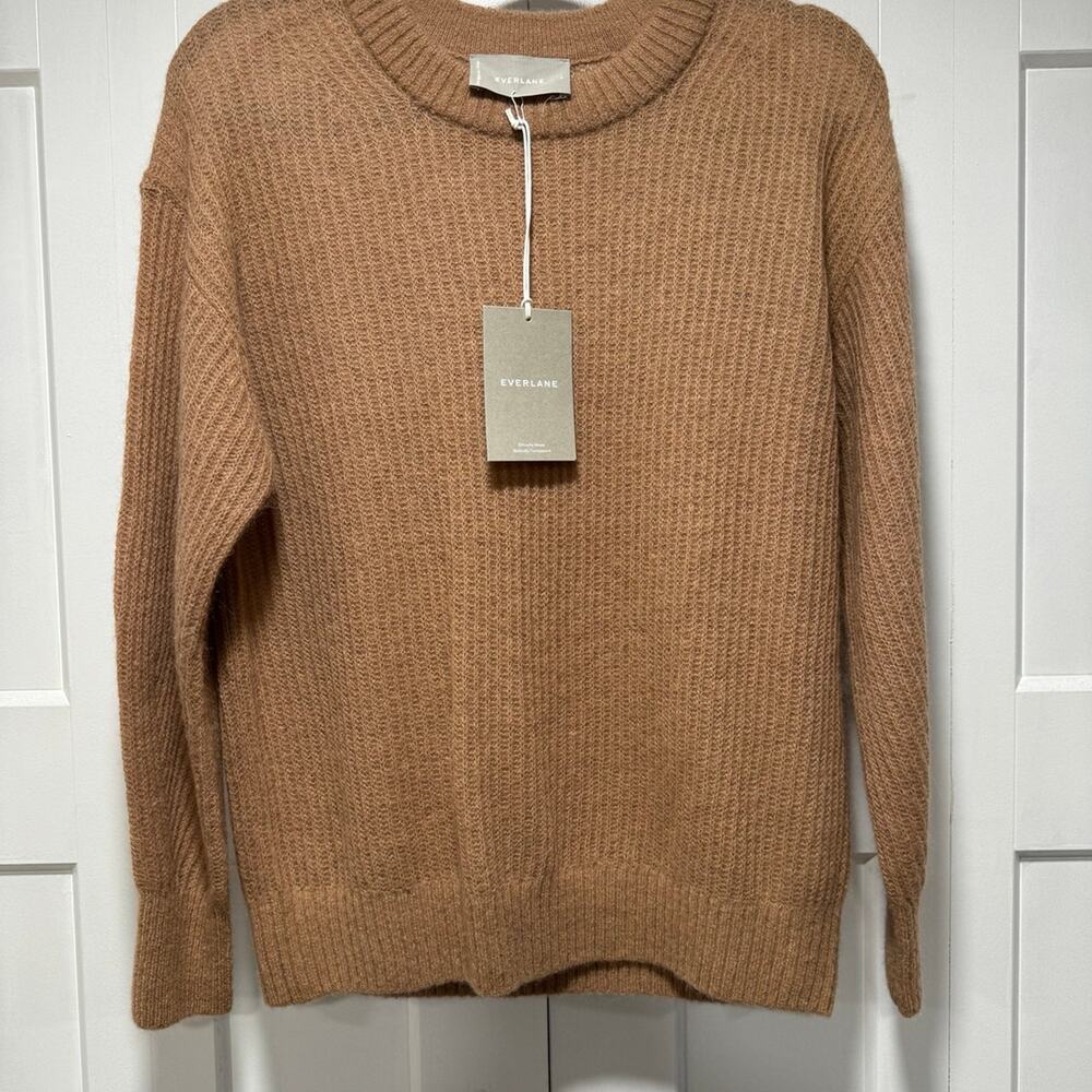 Everlane The Alpaca crew in taupe Sweater Size Small NWT
